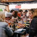 10 Date-Night-Ideen für zuhause: Romantische Abende ohne Babysitter, ohne viel Geld und ohne das Sofa zu verlassen