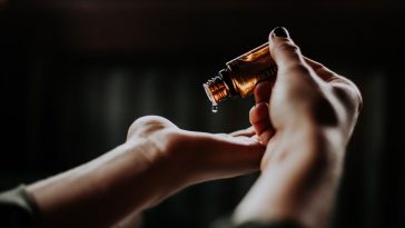 10 Hautpflege-Tipps fuer den Winter: Wie du trockene, rissige Haut vermeidest und auch bei Kaelte strahlst