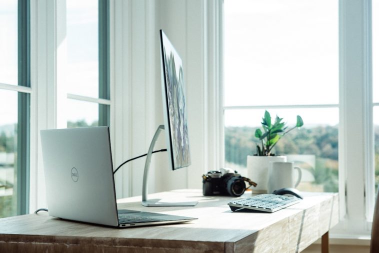10 Home-Office-Tipps: Wie du zuhause produktiver arbeitest als im Büro, ohne dass Arbeit und Privatleben verschwimmen
