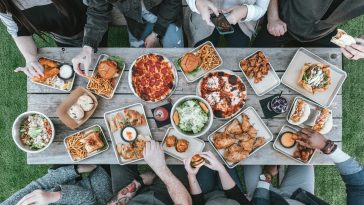 Gesunde Dips und Aufstriche: Zehn Rezepte von Hummus bis Avocado-Creme, die in fünf Minuten fertig sind und jede Party aufwerten