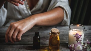 Naturkosmetik verstehen: Wie du Inhaltsstoffe liest, echte Siegel erkennst und sicher umsteigst