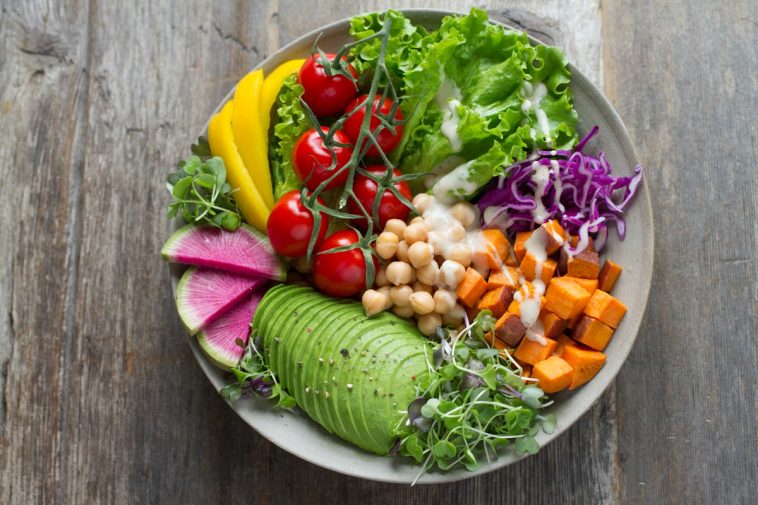 Superfoods: Welche Versprechen stimmen, welche Marketing sind und welche günstigen Alternativen genauso gesund sind