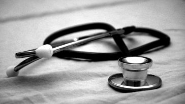 Eisenmangel bei Frauen: Die stille Epidemie, die hinter deiner Muedigkeit stecken koennte und wie du sie erkennst und behandelst