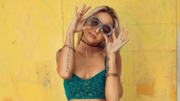 Leinen tragen und pflegen: Wie du den perfekten Sommerstoff waeschst, ob du ihn buegeln musst und warum Knitter zum Look gehoeren