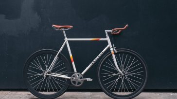 Fahrrad gegen Diebstahl versichern: Wann die Hausratversicherung reicht, wann sich eine Spezialversi