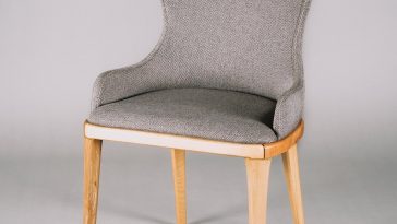 Koffer packen wie ein Profi: Rollen oder falten, was wirklich Platz spart und welcher Fehler am Flug